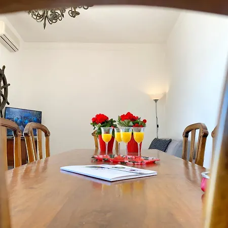 House Gino Attic By Holiday World דירה