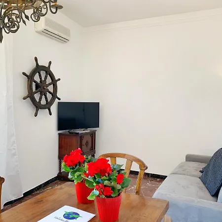 House Gino Attic By Holiday World קוגולטו